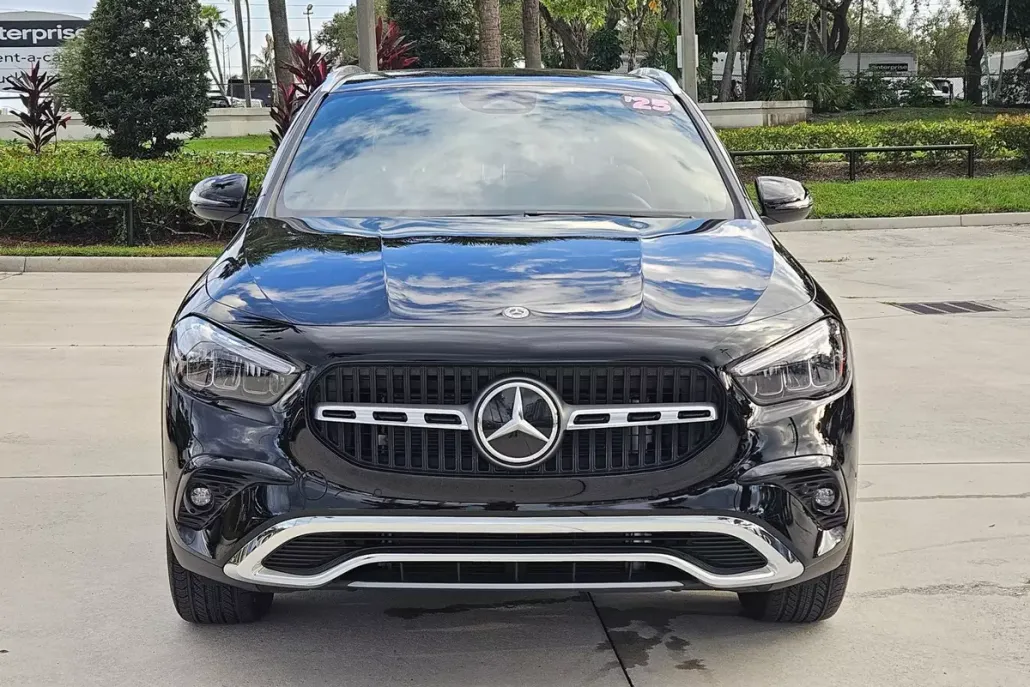 2025 Mercedes Benz GLA 250 photo 1