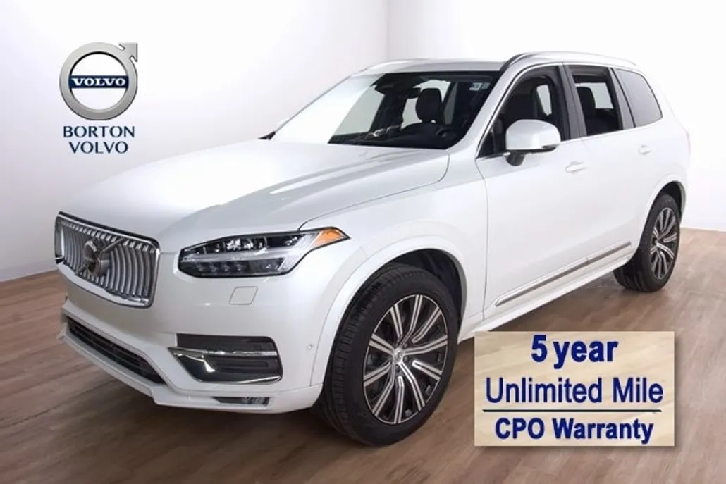 2024 Volvo XC90 Plus photo 1