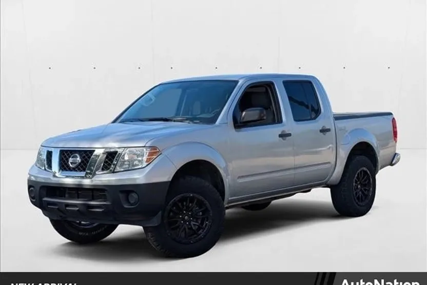 2019 Nissan Frontier SV Crew Cab photo 1