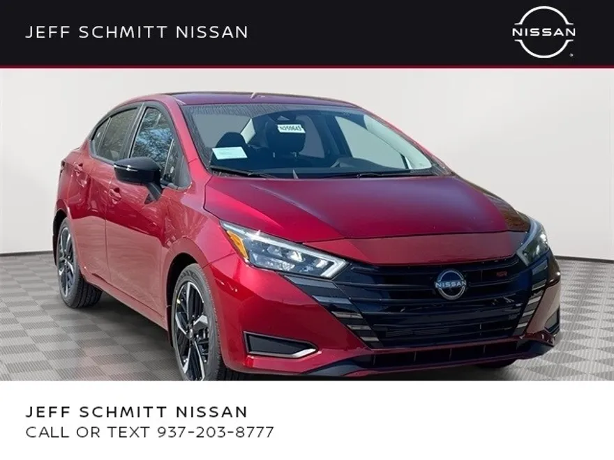 2025 Nissan Versa 1.6 SR photo 1