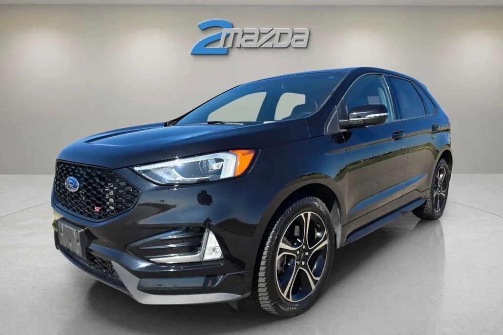 2019 Ford Edge ST photo 1