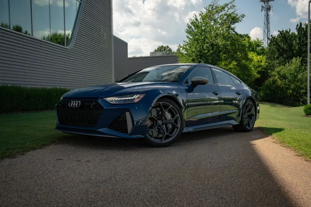 2025 Audi RS 7 Performance Base photo 1