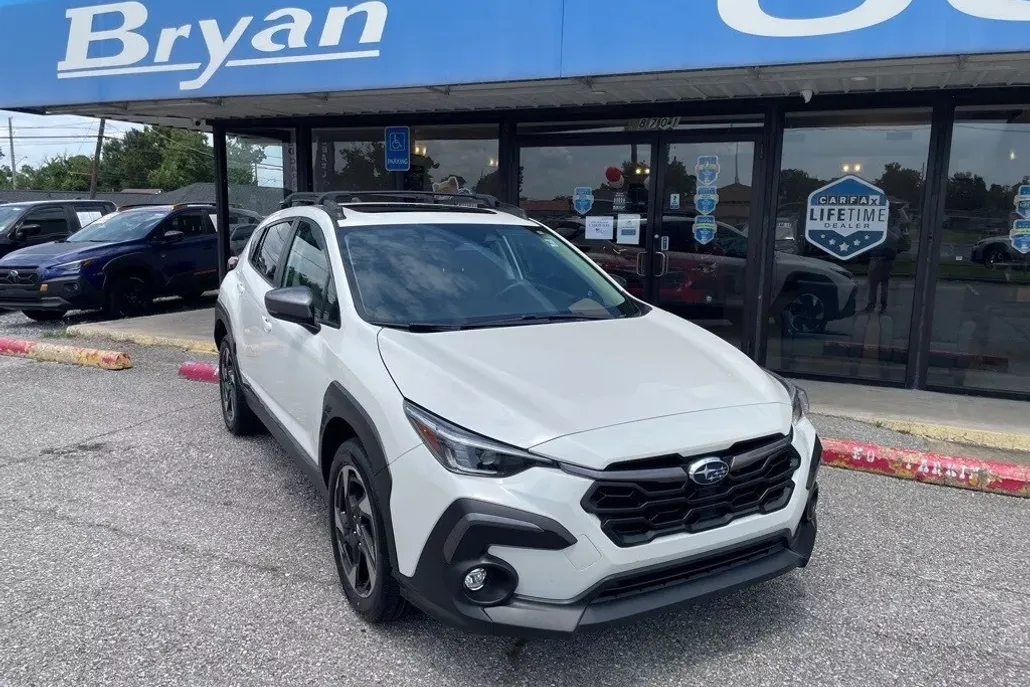 2024 Subaru Crosstrek Limited photo 1
