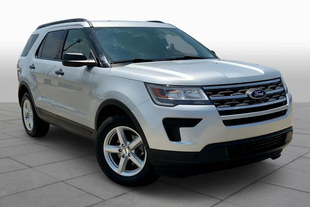 2019 Ford Explorer Base photo 1
