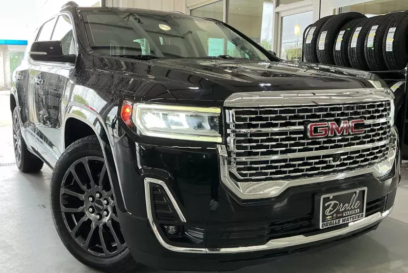 2023 Gmc Acadia Denali photo 1