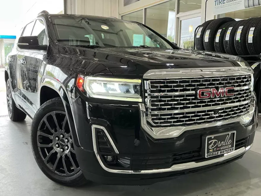 2023 Gmc Acadia Denali photo 1