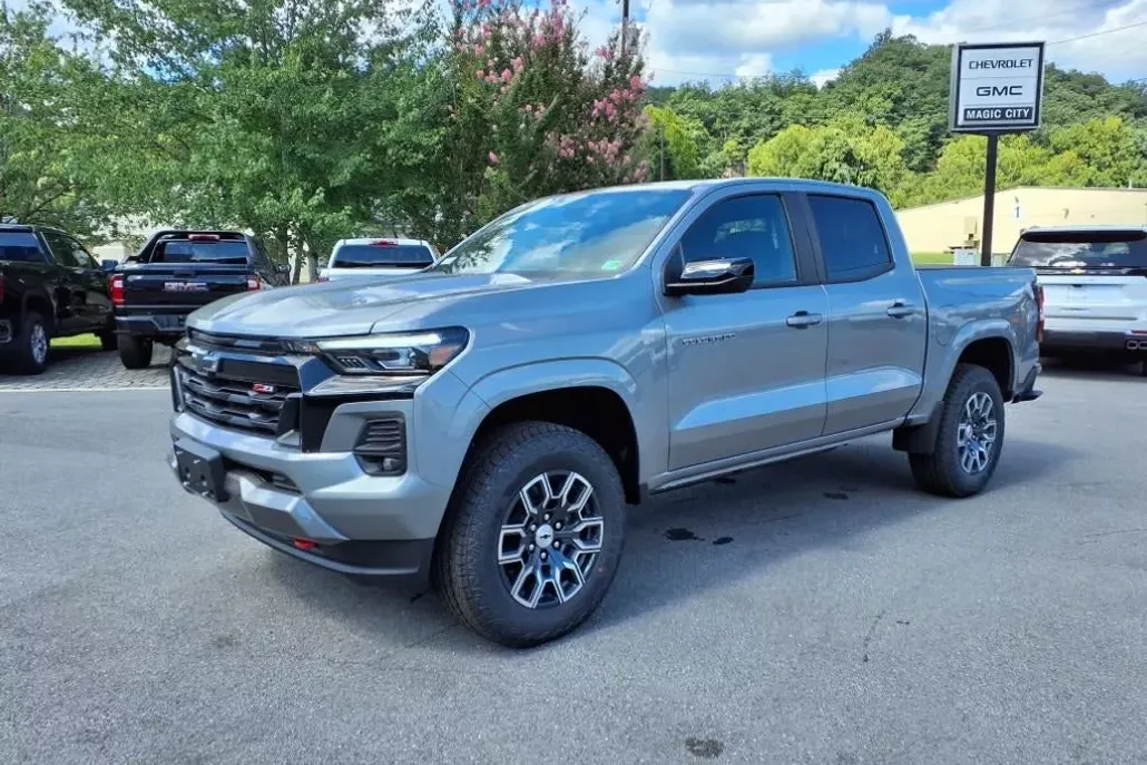 2026 Chevrolet Colorado Z71 photo 1