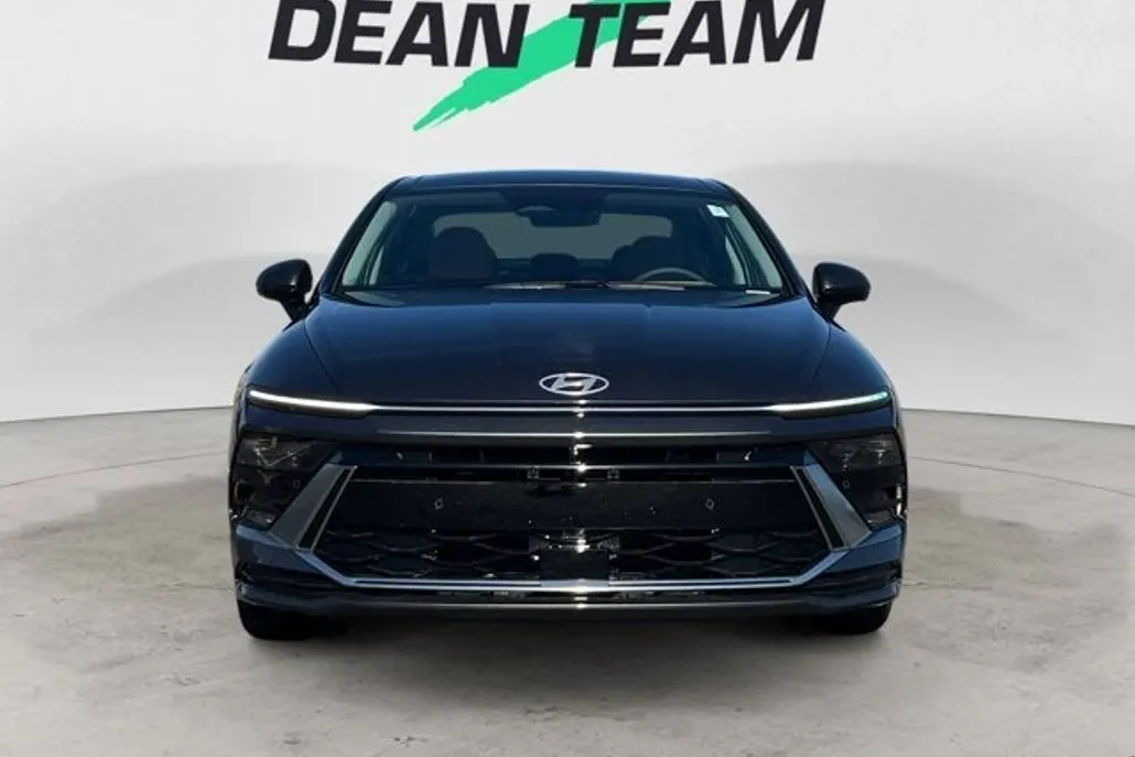 2025 Hyundai Sonata Hybrid Limited photo 1