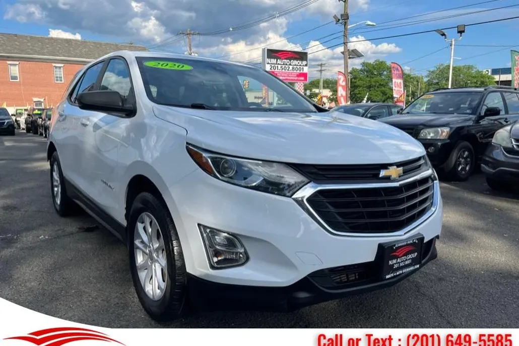 2020 Chevrolet Equinox LS photo 1