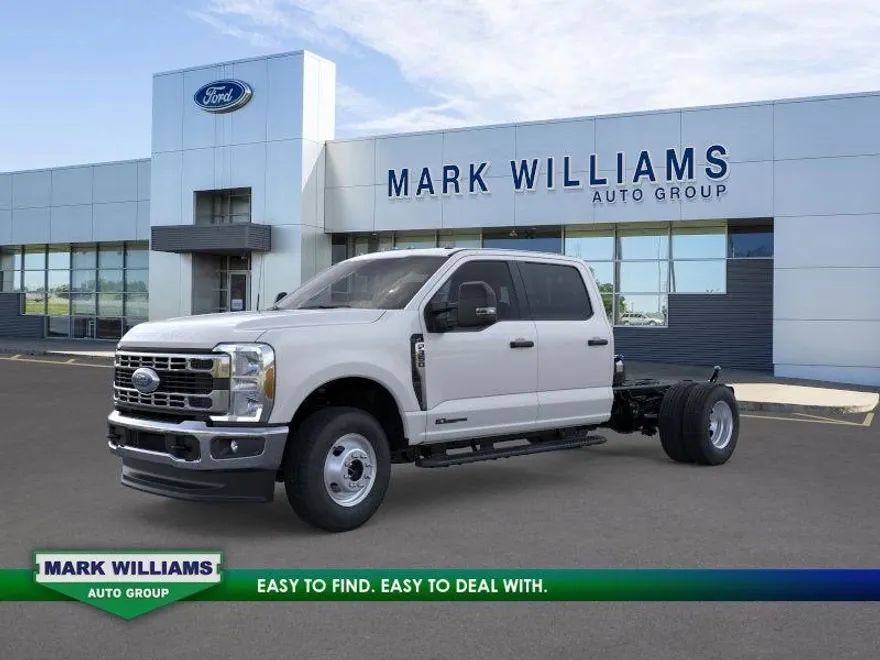 2025 Ford F-350 photo 1