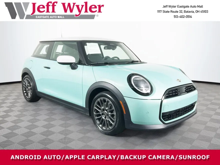 2025 Mini Cooper 2 Door Hardtop Signature photo 1