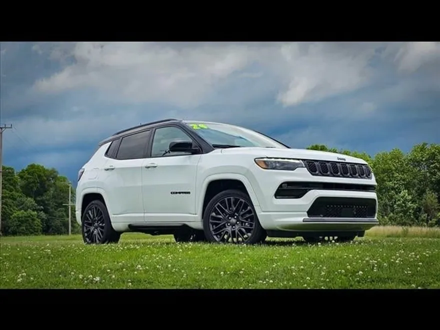 2024 Jeep Compass Limited photo 1