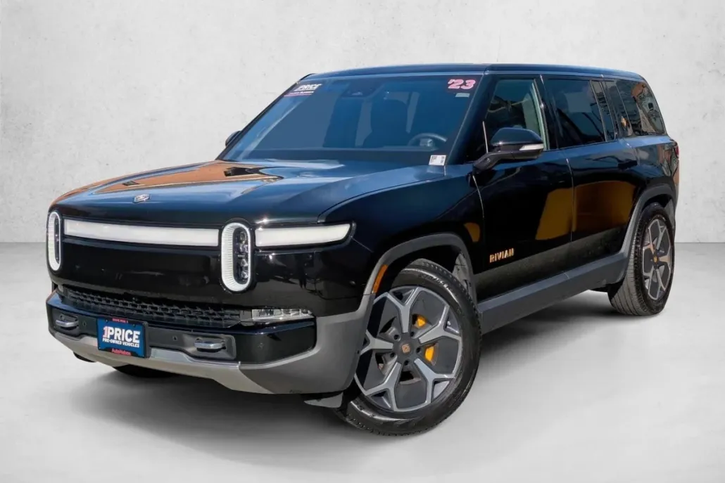 2023 Rivian R1S Adventure photo 1