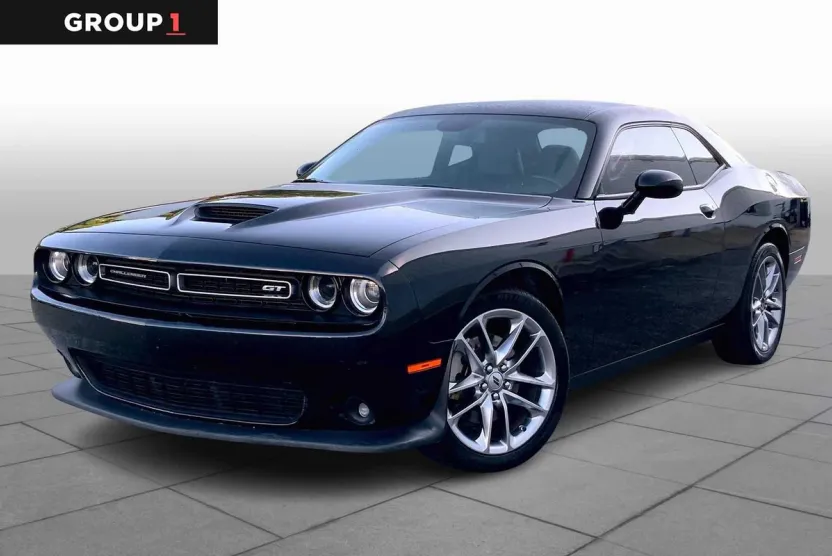 2022 Dodge Challenger GT photo 1