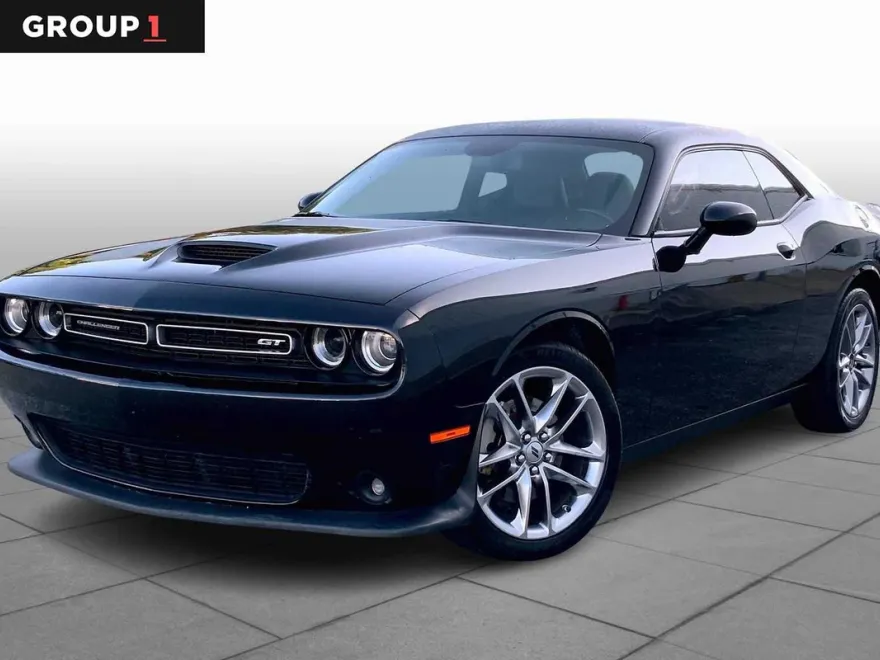 2022 Dodge Challenger GT photo 1