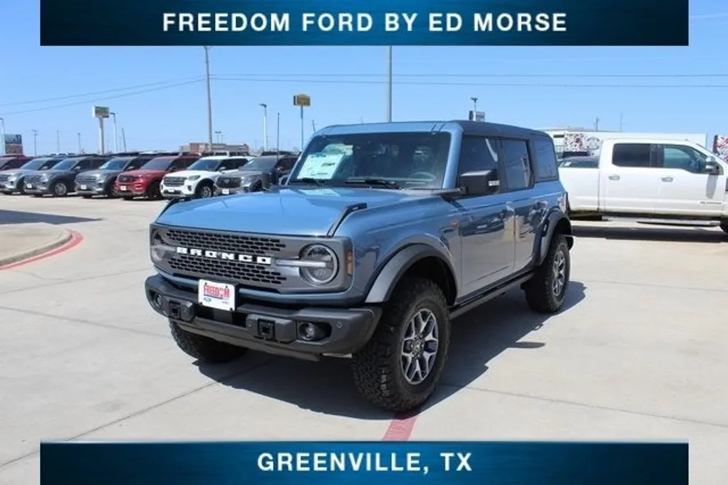 2025 Ford Bronco Badlands photo 1