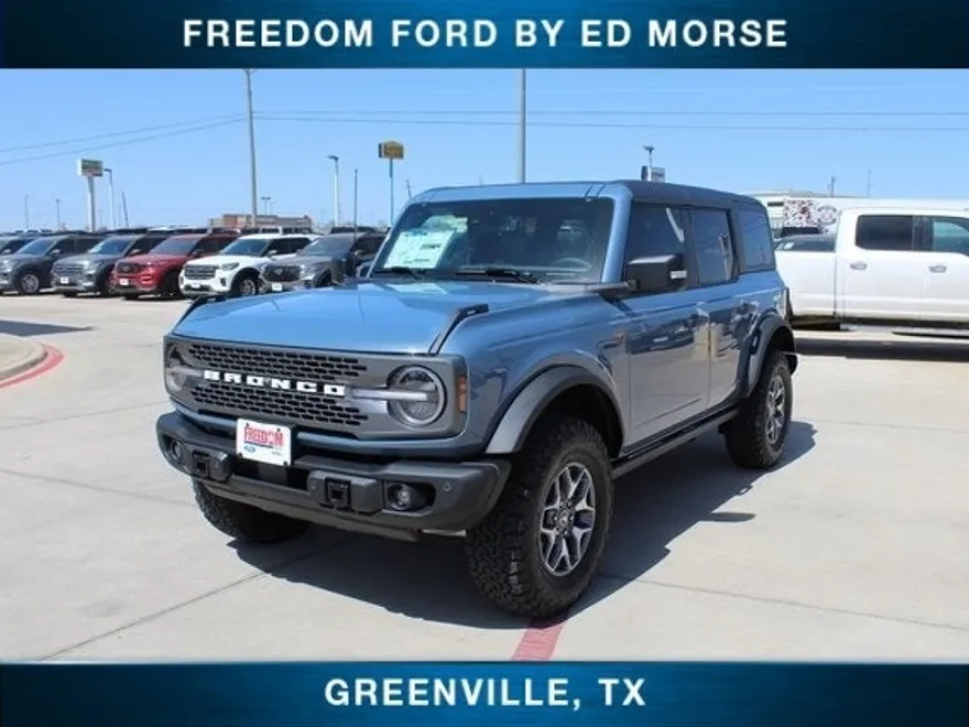 2025 Ford Bronco Badlands photo 1