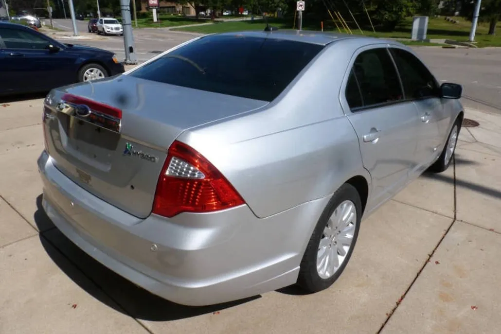 2012 Ford Fusion Hybrid photo 1