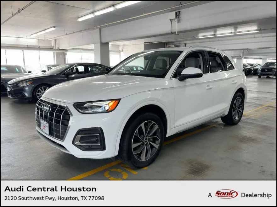 2021 Audi Q5 Premium Plus photo 1