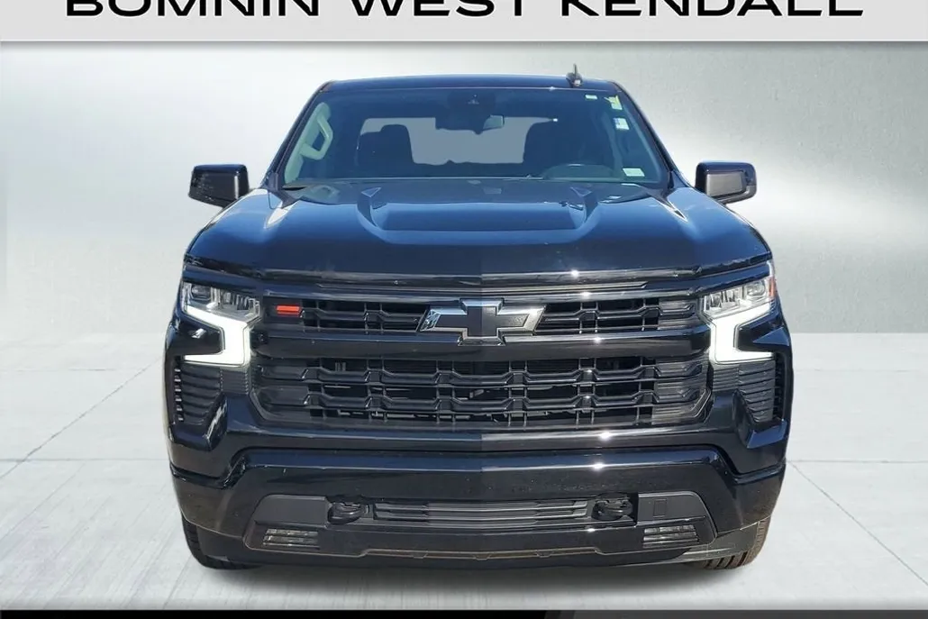 2023 Chevrolet Silverado 1500 RST photo 1