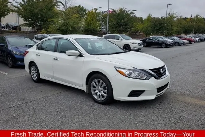2017 Nissan Altima 2.5 S photo 1