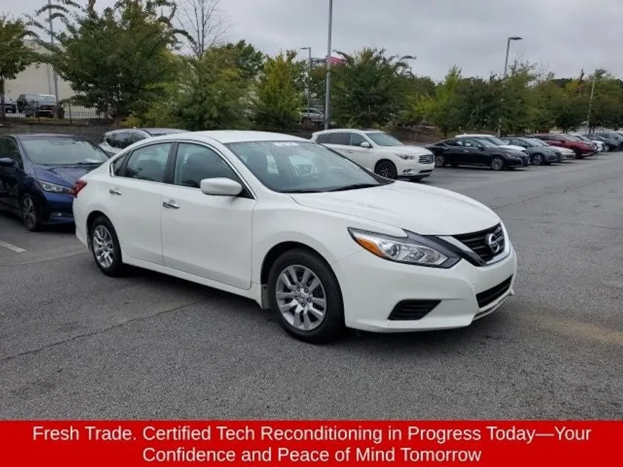 2017 Nissan Altima 2.5 S photo 1