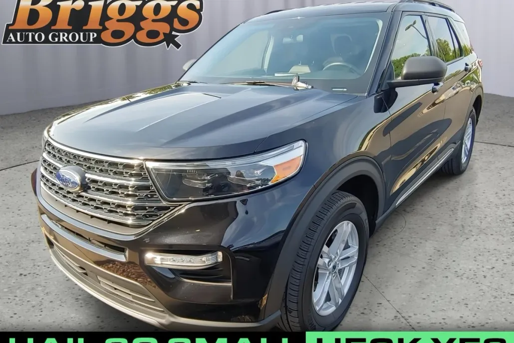 2022 Ford Explorer XLT photo 1