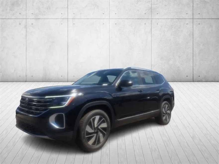 2025 Volkswagen Atlas SEL photo 1