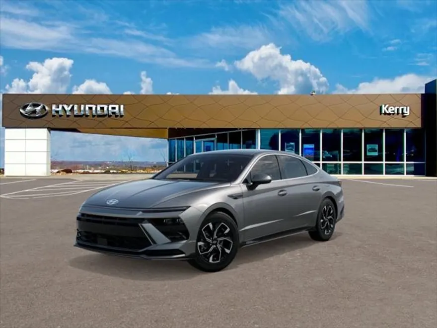2025 Hyundai Sonata SEL photo 1