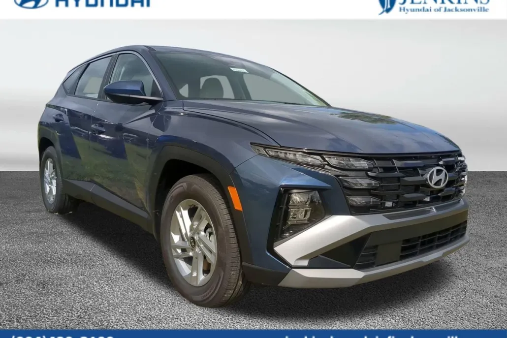 2026 Hyundai Tucson SE photo 1
