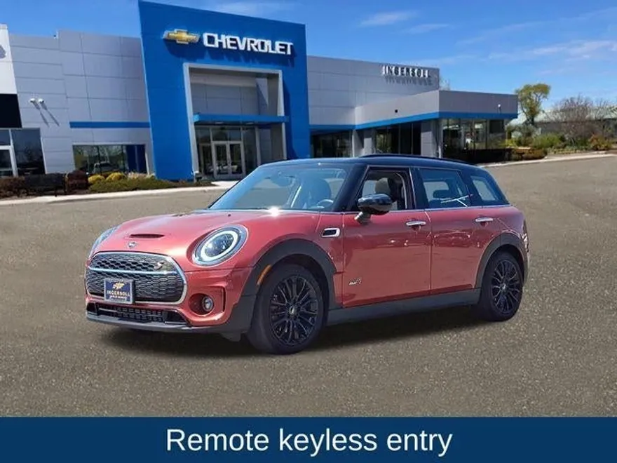 2022 Mini Clubman ALL4 Base S photo 1