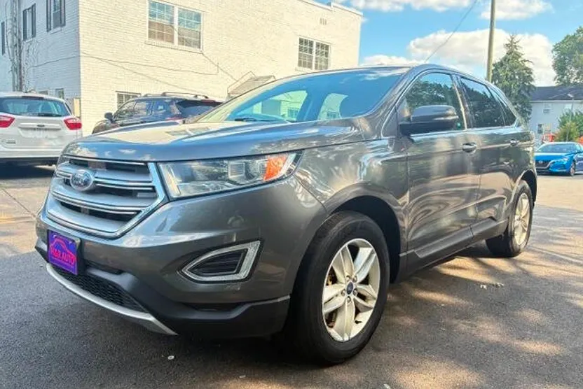 2015 Ford Edge SEL photo 1