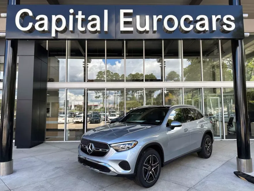 2026 Mercedes Benz GLC 300 photo 1