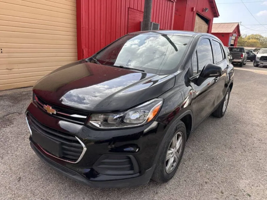 2019 Chevrolet Trax LS photo 1