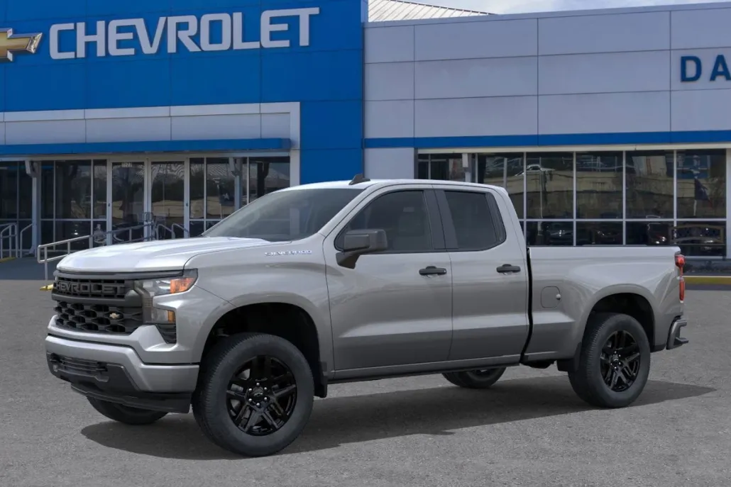 2026 Chevrolet Silverado 1500 Custom photo 1