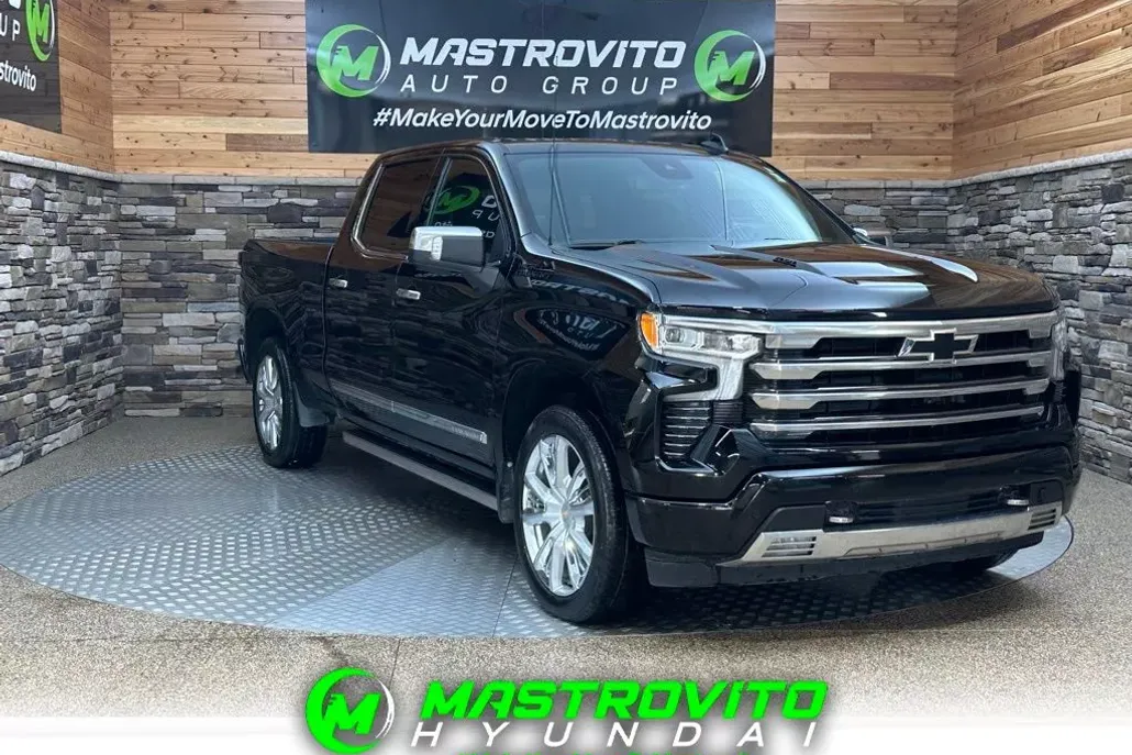 2023 Chevrolet Silverado 1500 High Country photo 1