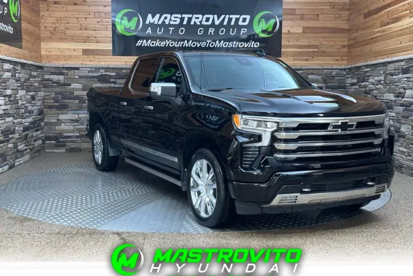 2023 Chevrolet Silverado 1500 High Country photo 1
