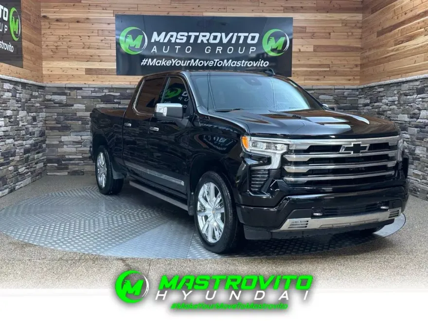 2023 Chevrolet Silverado 1500 High Country photo 1