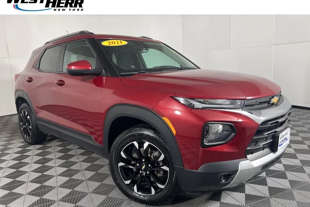 2021 Chevrolet Trailblazer LT photo 1