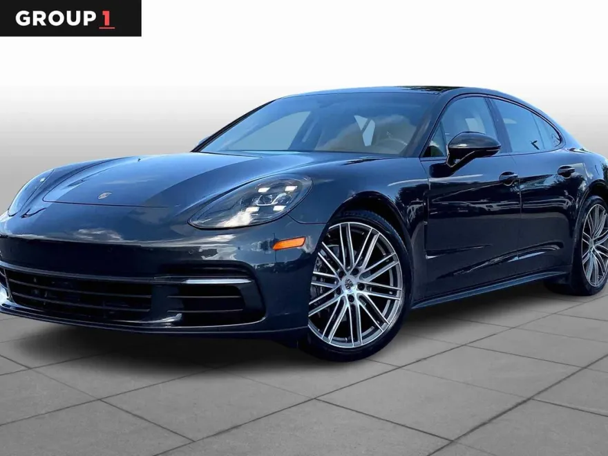 2020 Porsche Panamera 4 photo 1