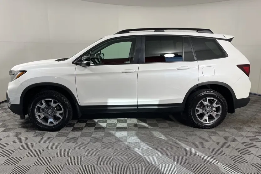 2022 Honda Passport TrailSport photo 1
