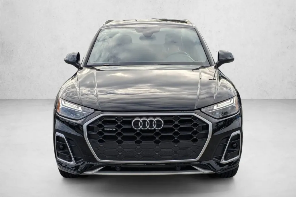 2024 Audi Q5 S line Premium photo 1