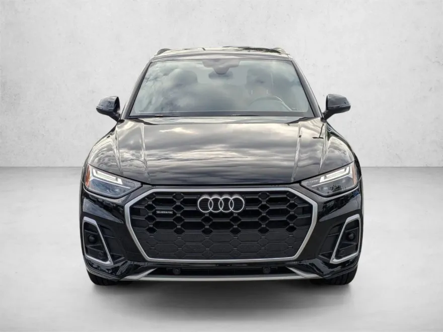 2024 Audi Q5 S line Premium photo 1