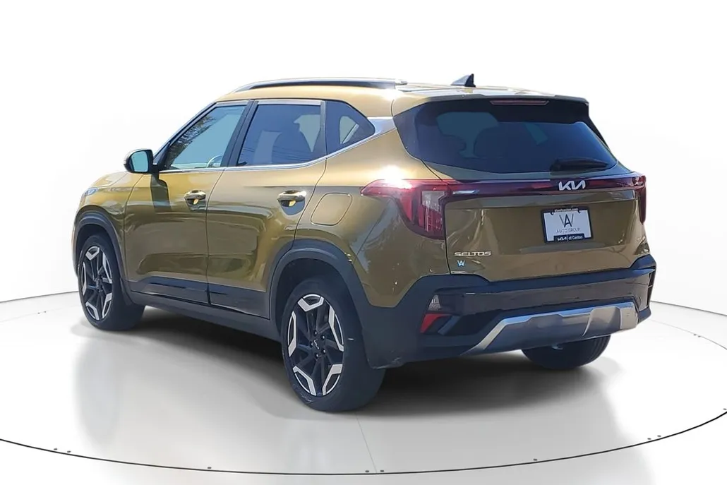 2024 Kia Seltos SX photo 1