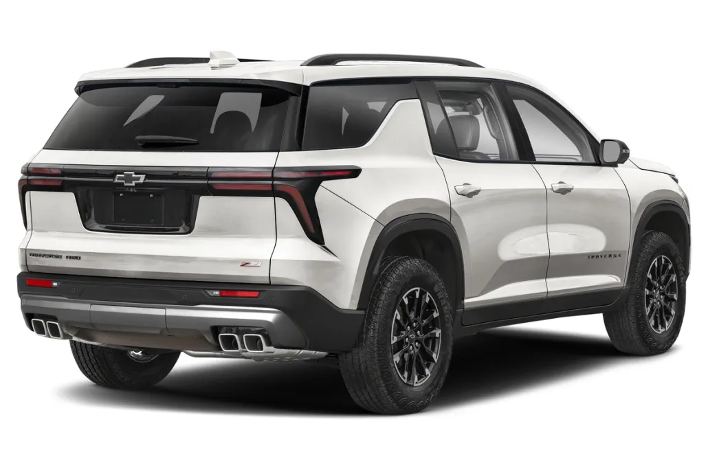 2026 Chevrolet Traverse Z71 photo 1