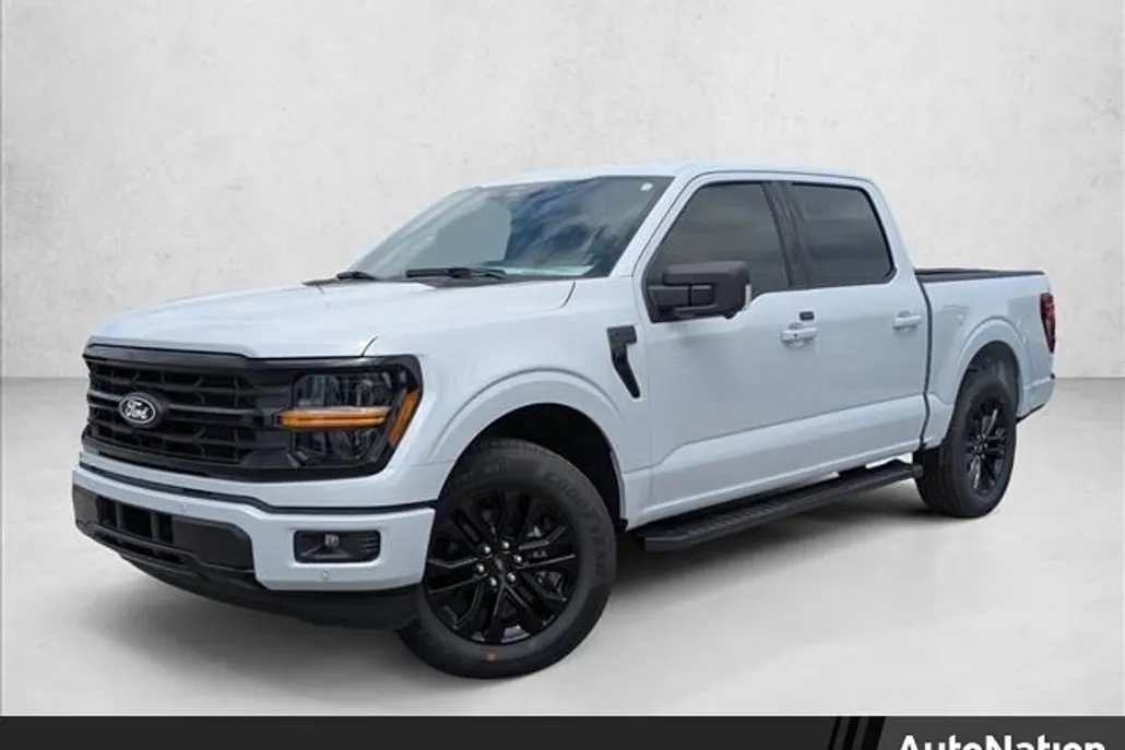 2025 Ford F-150 XLT photo 1