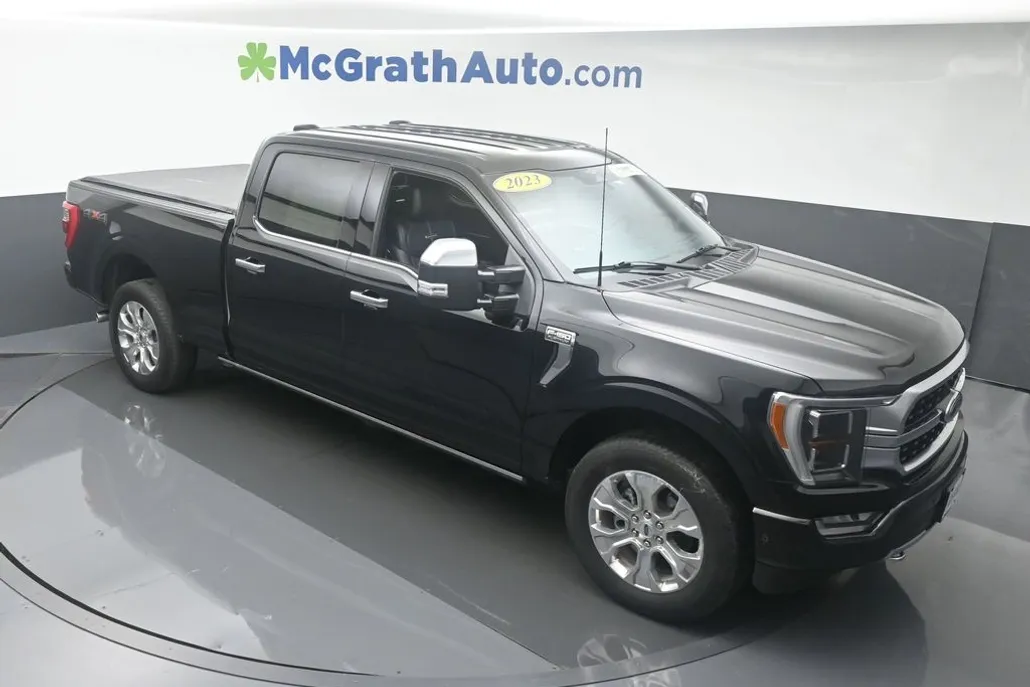 2023 Ford F-150 Platinum photo 1