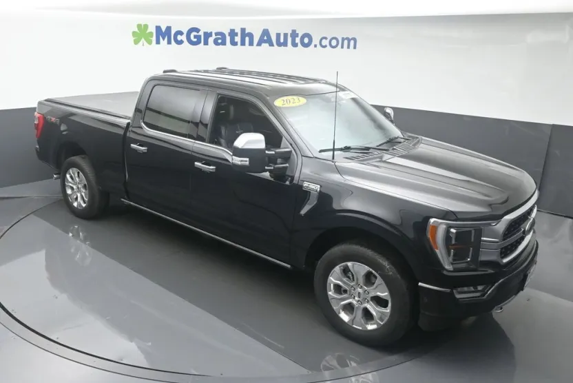 2023 Ford F-150 Platinum photo 1