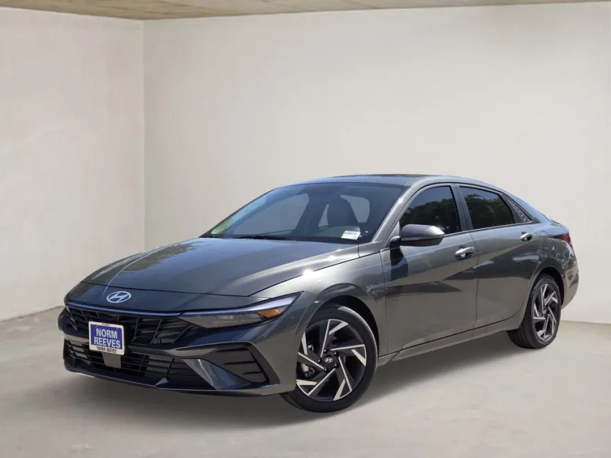 2025 Hyundai Tucson SEL photo 1