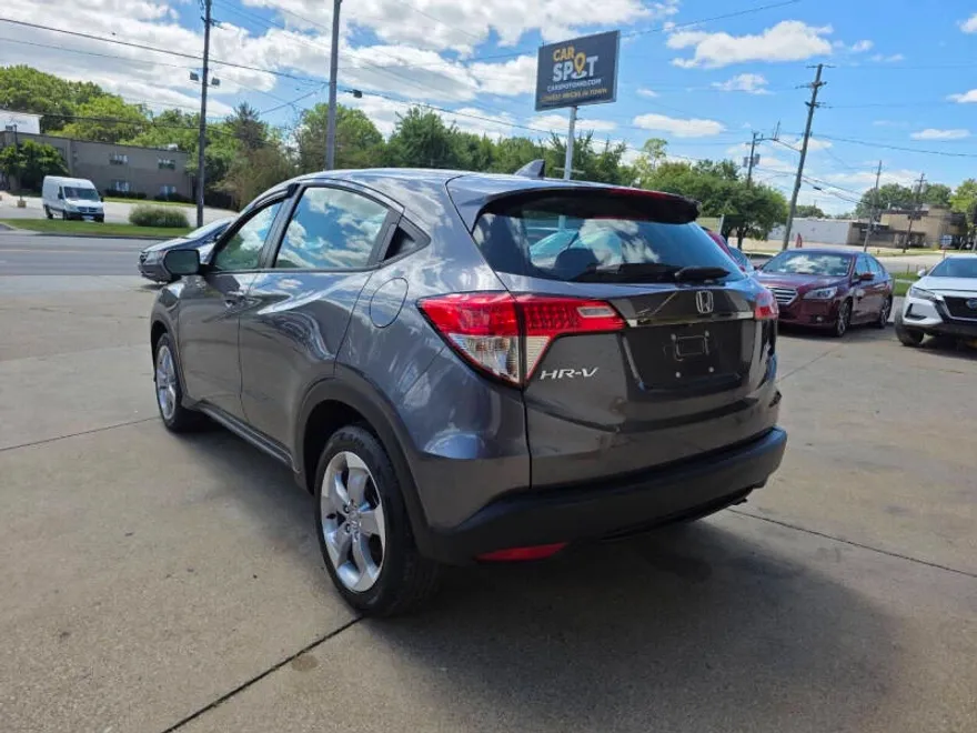 2019 Honda HR-V LX photo 1